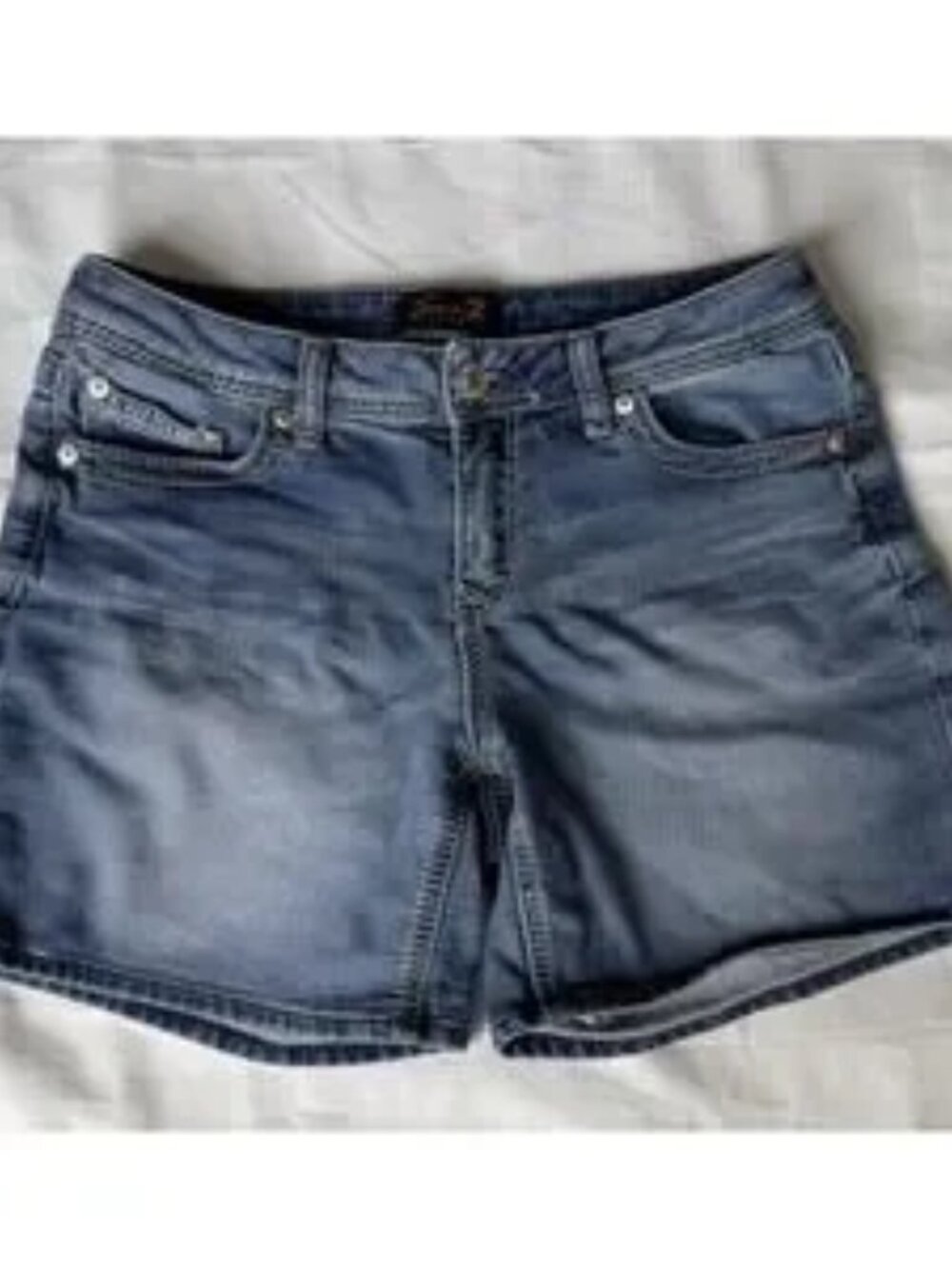 Seven 7 Women's Medium Wash Denim Blue Jean MIDI Shorts Stretch Mid Rise